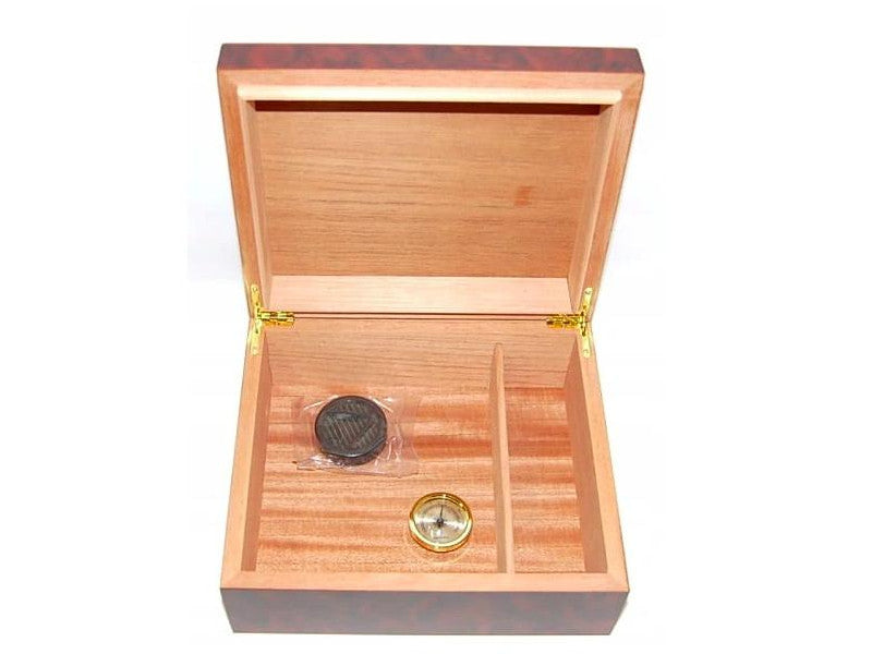 Humidor 40 szivar részére, cédrusfa szivartartó doboz, dohánylevél díszítéssel