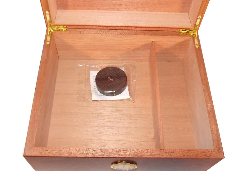 Humidor 40 szál szivar részére, cédrusfa szivar tároló doboz, párásítóval, külső hygrométerrel - gyökérmintás, Angelo